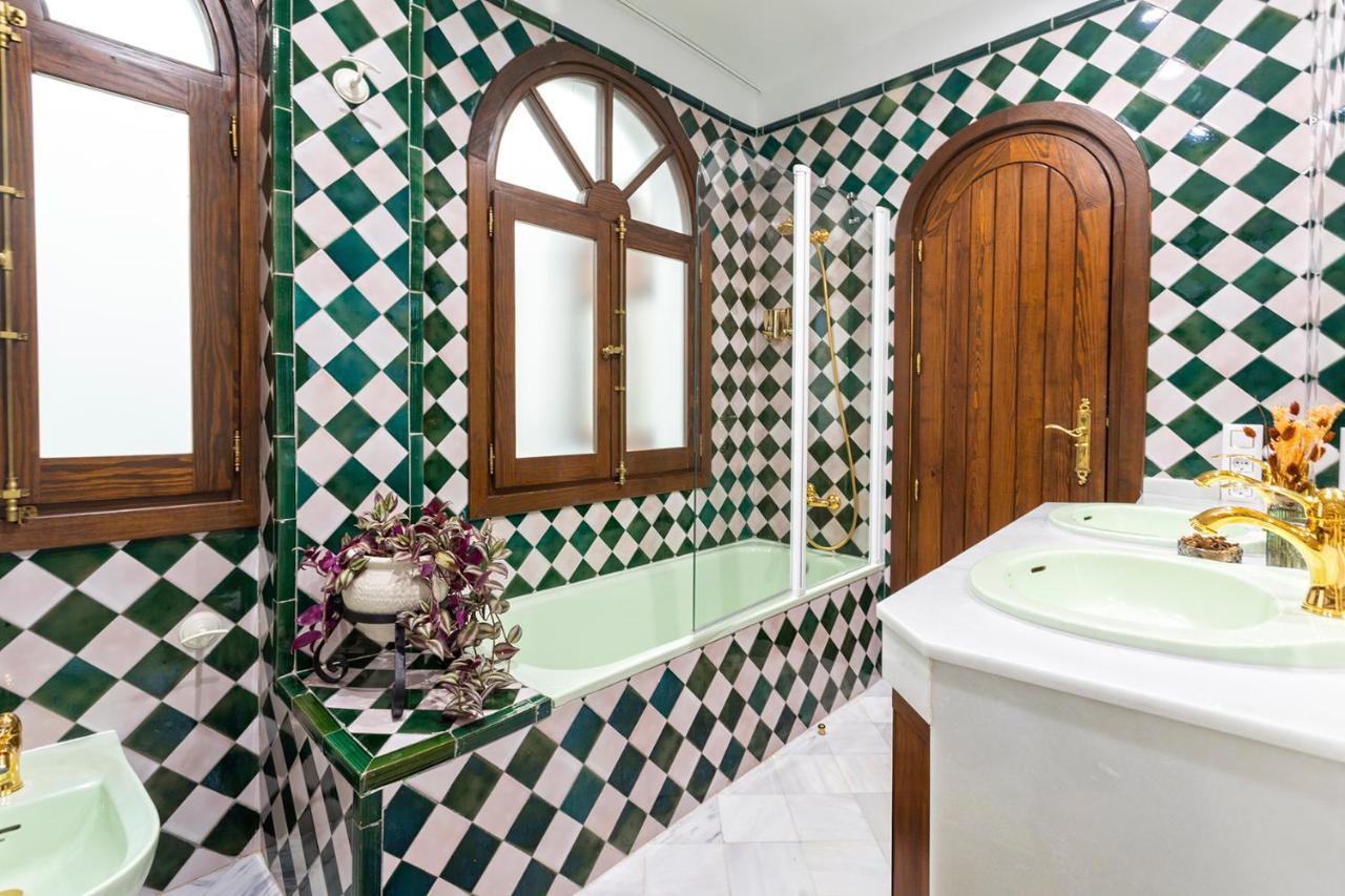 Morayma House Terrace With Views To Alhambra Villa Granada Bagian luar foto